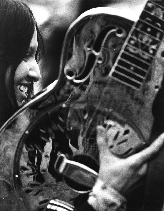 Buffy Sainte-Marie, Nyon