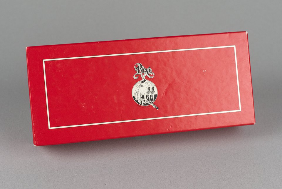 Le Lotus Bleu, Tintin Milou et le Chinois, Pixi