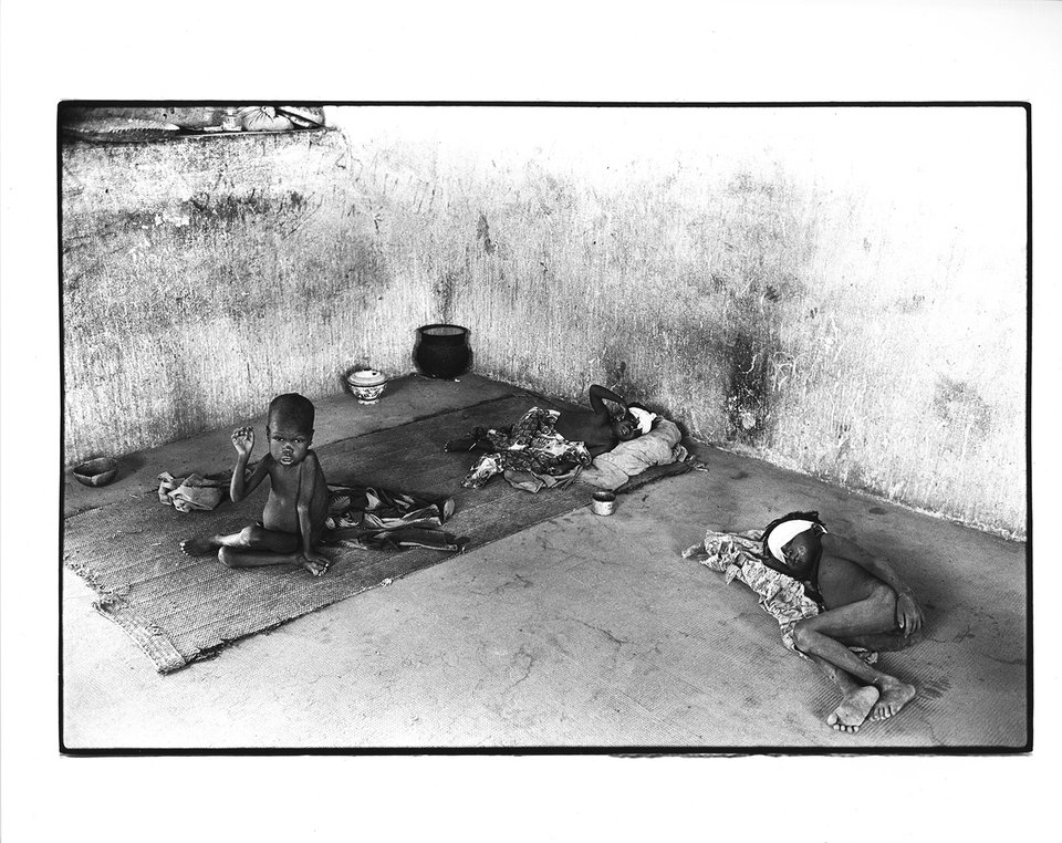 Mission CICR, hôpital de brousse, Tchad – Photographies originales – Dany GIGNOUX – 1982